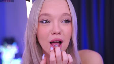 Snapshot of boobybliss chatting on 5, 4, 2026 Alina online show from 5, 4, 2026