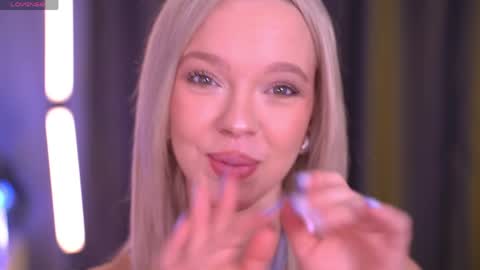 Snapshot of boobybliss chatting on 9, 4, 2026 Alina online show from 9, 4, 2026