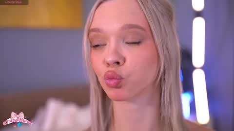 Snapshot of boobybliss chatting on 15, 4, 2026 Alina online show from 15, 4, 2026