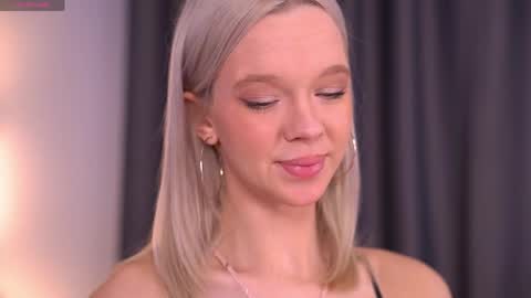 Snapshot of boobybliss chatting on 23, 4, 2026 Alina online show from 23, 4, 2026