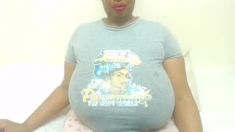 Snapshot of boobyqueen24 chatting on 7, 3, 2026 boobyqueen online show from 7, 3, 2026