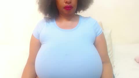 Snapshot of boobyqueen24 chatting on 11, 4, 2026 boobyqueen online show from 11, 4, 2026