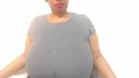 Snapshot of boobyqueen24 chatting on 21, 4, 2026 boobyqueen online show from 21, 4, 2026