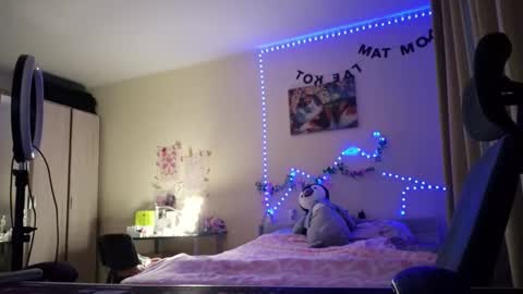 Snapshot of booozekirs_ chatting on 4, 2, 2026 Milena online show from 4, 2, 2026