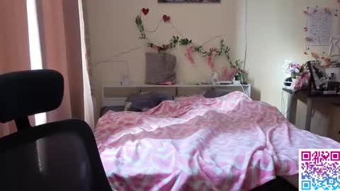 Snapshot of booozekirs_ chatting on 4, 3, 2026 Milena online show from 4, 3, 2026