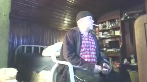 Booshwa online show from 5, 12, 2025