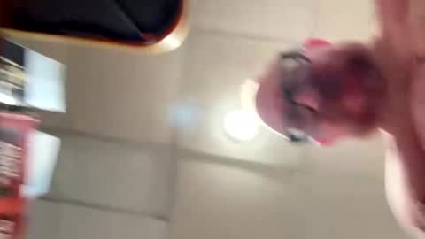 Snapshot of bornoferos1975 chatting on 16, 11, 2025 bornoferos1975 online show from 16, 11, 2025