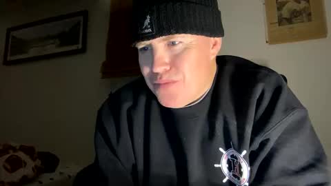 Snapshot of bostonirish45 chatting on 11, 2, 2026 bostonirish45 online show from 11, 2, 2026