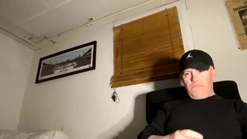 Snapshot of bostonirish45 chatting on 5, 3, 2026 bostonirish45 online show from 5, 3, 2026