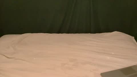 bottomdaddyforyou925375 online show from 5, 12, 2025