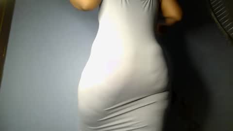 Snapshot of botty_queen chatting on 29, 4, 2026 botty_queen online show from 29, 4, 2026
