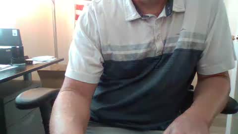 Snapshot of bourbonman144 chatting on 25, 11, 2025 bourbonman144 online show from 25, 11, 2025