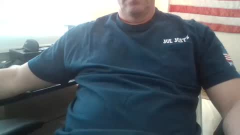 Snapshot of bourbonman144 chatting on 29, 4, 2026 bourbonman144 online show from 29, 4, 2026