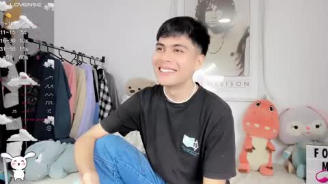 Snapshot of boy_andy__ chatting on 20, 2, 2025 Aaron online show from 20, 2, 2025