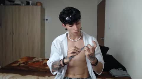 Boy Astro online show from 22, 2, 2025