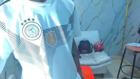 boy_tatto77 online show from 14, 1, 2026