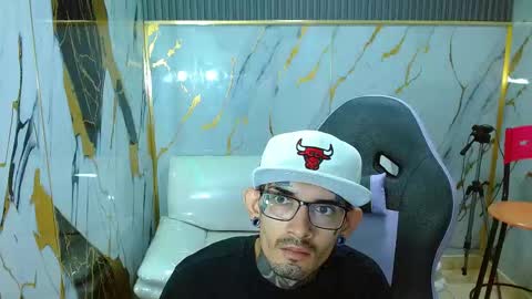 Snapshot of boy_tatto77 chatting on 24, 3, 2026 boy_tatto77 online show from 24, 3, 2026