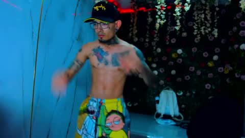Snapshot of boy_tatto77 chatting on 11, 4, 2026 boy_tatto77 online show from 11, 4, 2026