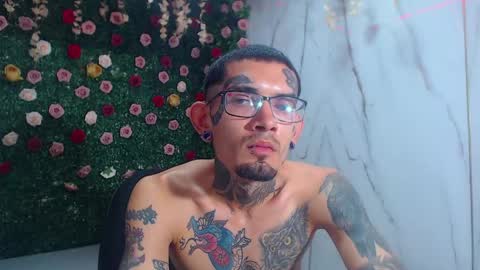 Snapshot of boy_tatto77 chatting on 29, 4, 2026 boy_tatto77 online show from 29, 4, 2026