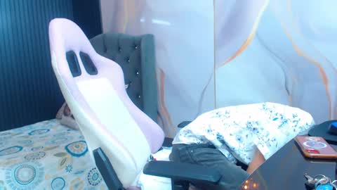 Snapshot of boy_tatto77 chatting on 7, 5, 2026 boy_tatto77 online show from 7, 5, 2026