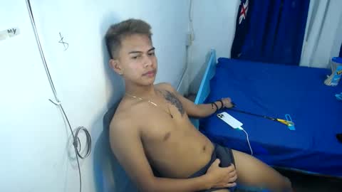 boyax16 online show from 11, 1, 2025