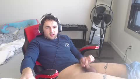 Snapshot of boybigcocks chatting on 20, 2, 2025 For business or to fuck me contact me boybigcocks Follow my OF online show from 20, 2, 2025