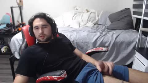 Snapshot of boybigcocks chatting on 15, 11, 2025 For business or to fuck me contact me boybigcocks Follow my OF online show from 15, 11, 2025