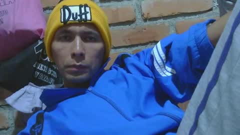 Snapshot of boycumlatino21 chatting on 25, 4, 2026 Boy online show from 25, 4, 2026