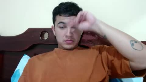 Snapshot of boyfit2023 chatting on 18, 12, 2024 boyfit2023 online show from 18, 12, 2024