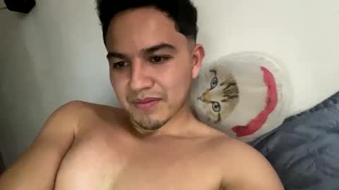 Snapshot of boyfit2023 chatting on 22, 12, 2024 boyfit2023 online show from 22, 12, 2024