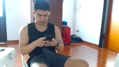 Snapshot of boyfit2023 chatting on 25, 10, 2025 boyfit2023 online show from 25, 10, 2025