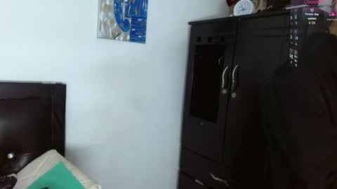 Snapshot of boyg_hots chatting on 17, 4, 2026 boyg_hots online show from 17, 4, 2026