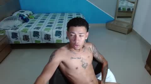 boyhot_sw online show from 13, 2, 2025