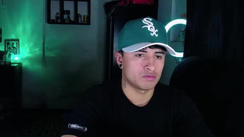 Snapshot of boylatin_777 chatting on 7, 1, 2026 miguel online show from 7, 1, 2026