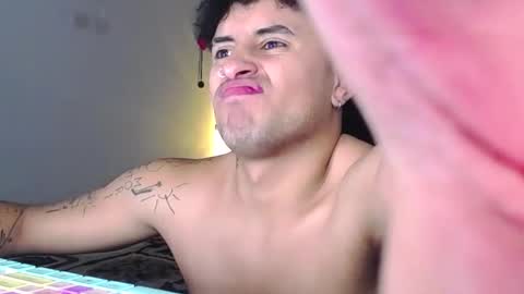 Snapshot of boylatin_777 chatting on 7, 2, 2026 miguel online show from 7, 2, 2026