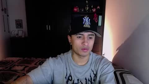 Snapshot of boylatin_777 chatting on 17, 2, 2026 miguel online show from 17, 2, 2026