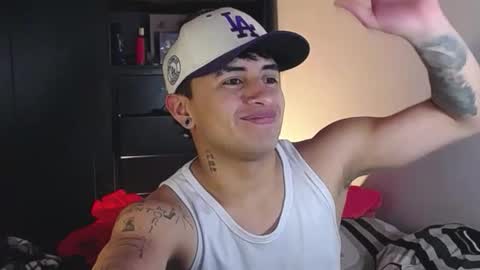 Snapshot of boylatin_777 chatting on 17, 3, 2026 miguel online show from 17, 3, 2026
