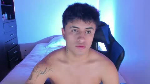 Snapshot of boylatin_777 chatting on 12, 4, 2026 miguel online show from 12, 4, 2026
