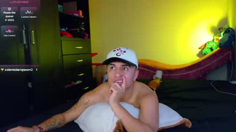 Snapshot of boylatin_777 chatting on 23, 7, 2026 miguel online show from 23, 7, 2026