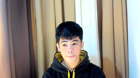 Snapshot of boynextdoor4ux chatting on 12, 3, 2026 HI IM JAMES DONT FORGET GIVE ME THUMBS UP AND JOIN TO MY FANCLUB online show from 12, 3, 2026