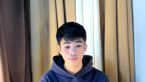 Snapshot of boynextdoor4ux chatting on 17, 3, 2026 HI IM JAMES DONT FORGET GIVE ME THUMBS UP AND JOIN TO MY FANCLUB online show from 17, 3, 2026