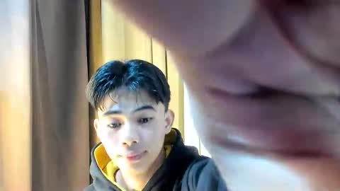 Snapshot of boynextdoor4ux chatting on 10, 4, 2026 HI IM JAMES DONT FORGET GIVE ME THUMBS UP AND JOIN TO MY FANCLUB online show from 10, 4, 2026