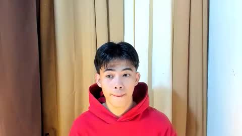 Snapshot of boynextdoor4ux chatting on 12, 4, 2026 HI IM JAMES DONT FORGET GIVE ME THUMBS UP AND JOIN TO MY FANCLUB online show from 12, 4, 2026