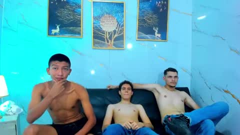 Snapshot of boys_twink69 chatting on 1, 5, 2026 boys_twink69 online show from 1, 5, 2026