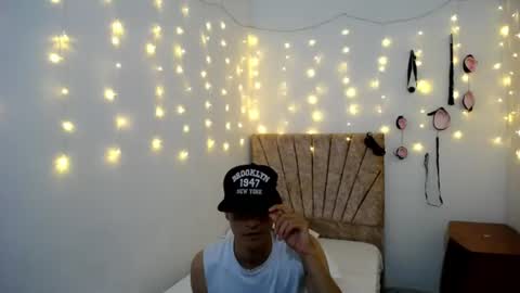Snapshot of boysins chatting on 20, 7, 2026 Boysins online show from 20, 7, 2026