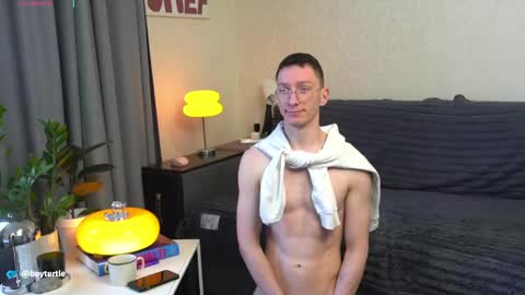 Snapshot of boyturtle chatting on 6, 5, 2026 BoyTurtle online show from 6, 5, 2026