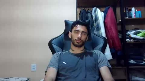 Snapshot of boyzinm2 chatting on 13, 3, 2026 boyzinm2 online show from 13, 3, 2026