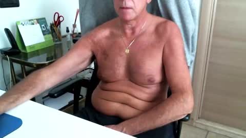 Snapshot of braccobald chatting on 28, 10, 2025 Braccobald online show from 28, 10, 2025