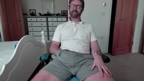 bradley77777 online show from 17, 1, 2025