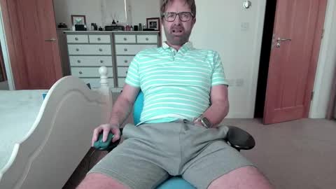 bradley77777 online show from 31, 1, 2025